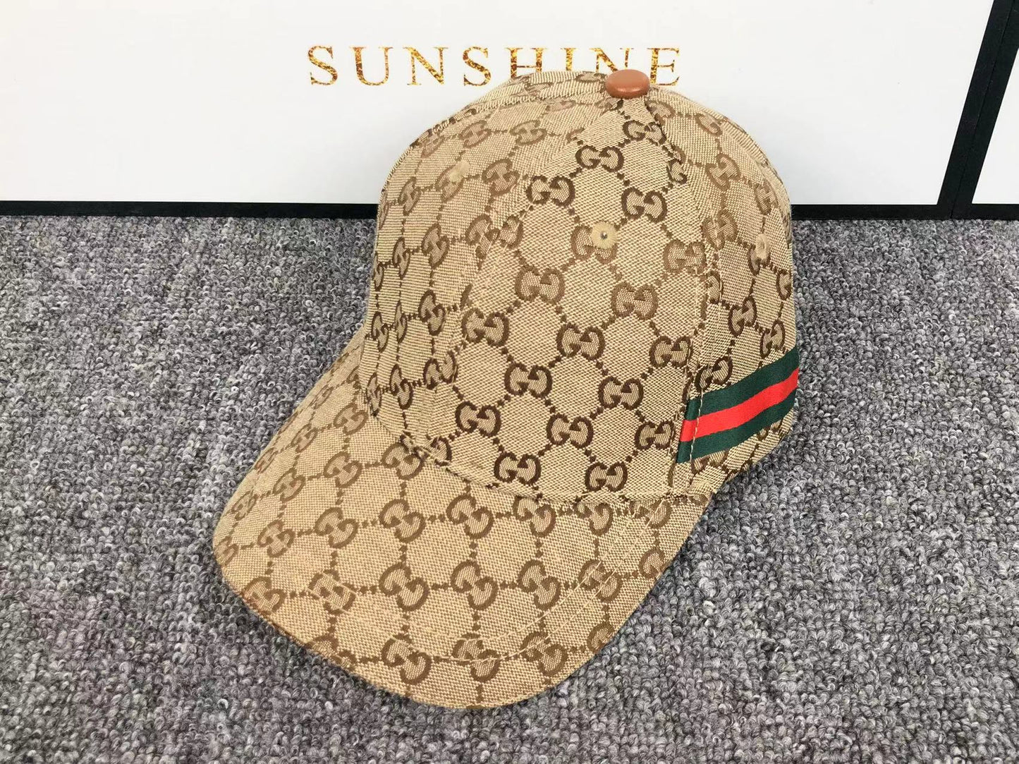 Gucc  Cap