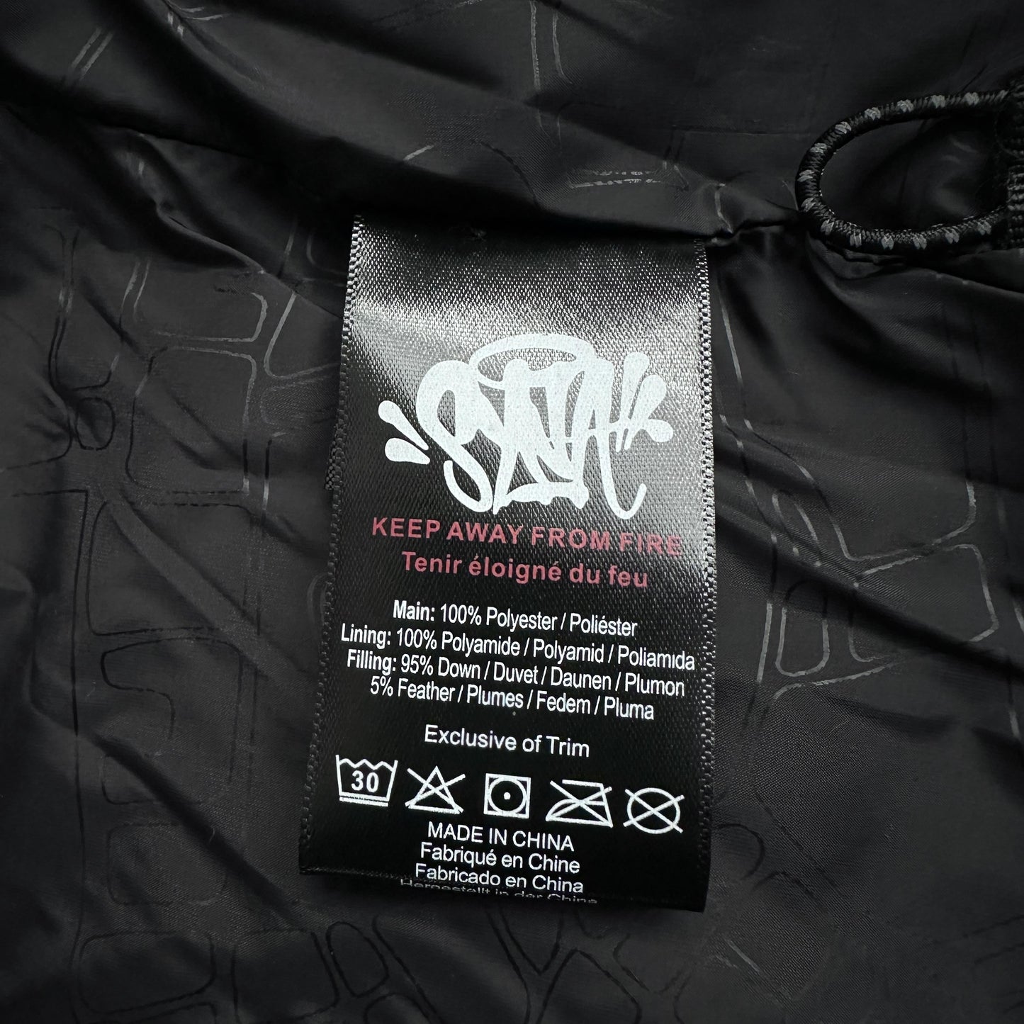 Synaworld Puffer Black